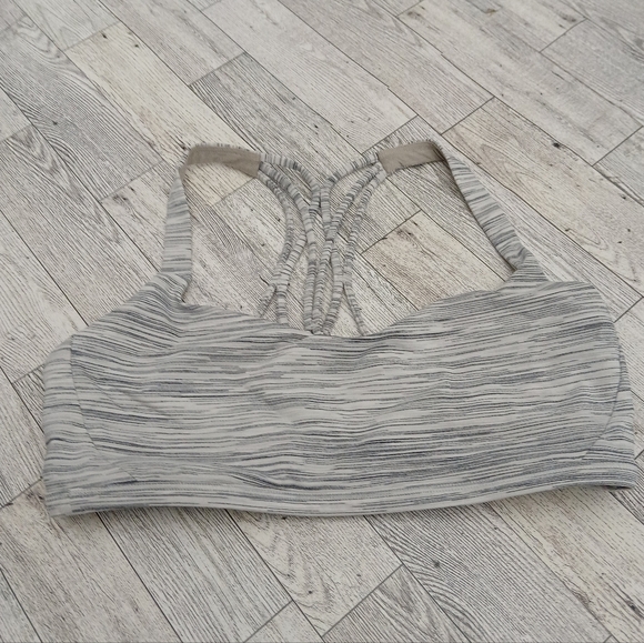Lululemon Free to Be Bra - Wild * Light Support Size 8 - Picture 5 of 16